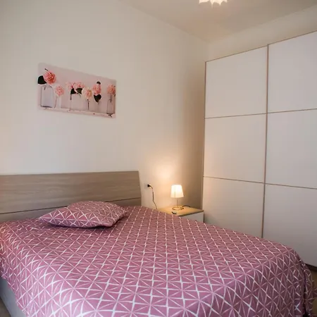 Oleandro & Blu Mare * أسشيا